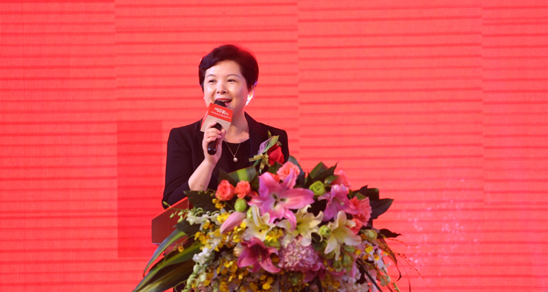 集團(tuán)總裁張翠玲女士致辭